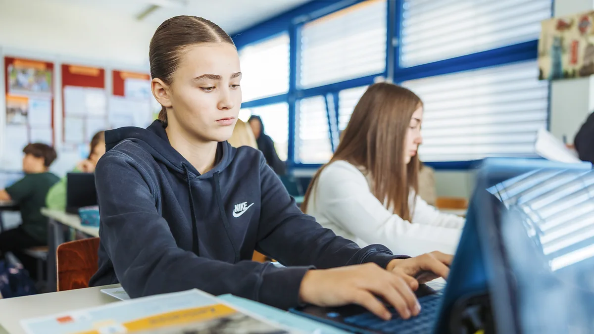 20 zeitreise he3 rundgang 1 2026 klett und balmer