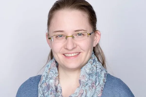 Portrait Ruth Trueb Teaser